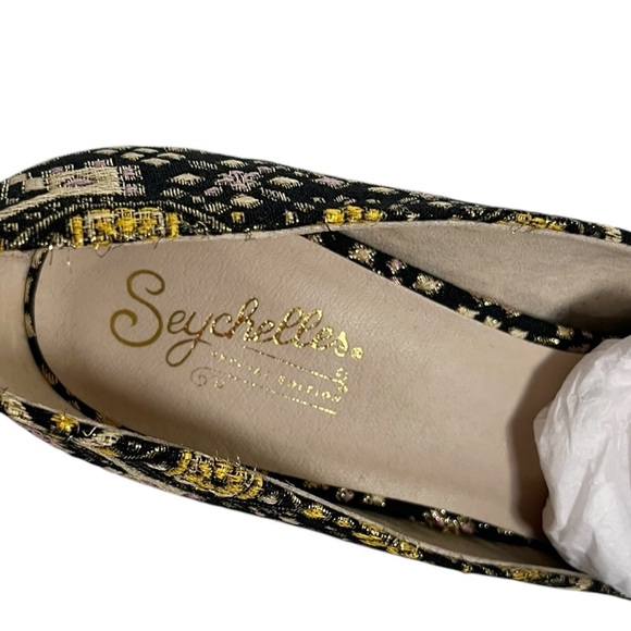 Anthropologie Seychelles Size 8 Great Beyond Brocade Metallic Print Pump Heels - Picture 6 of 9